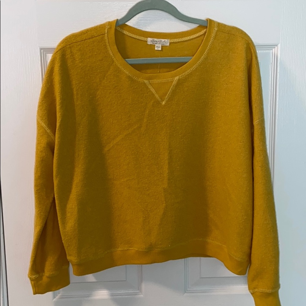 Ultra Flirt Crewneck